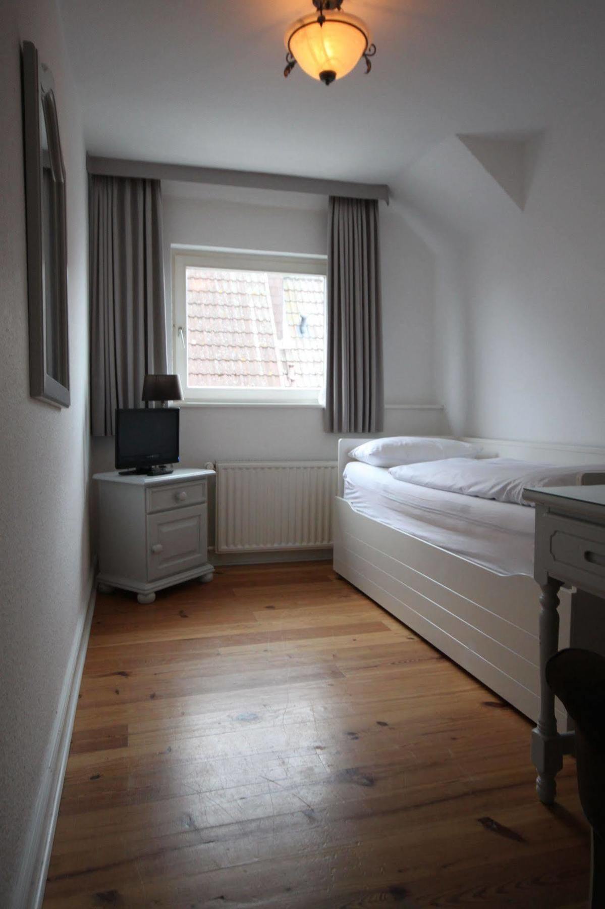 Strandperle Lieblingsplatz Hotel Lübeck Exterior foto
